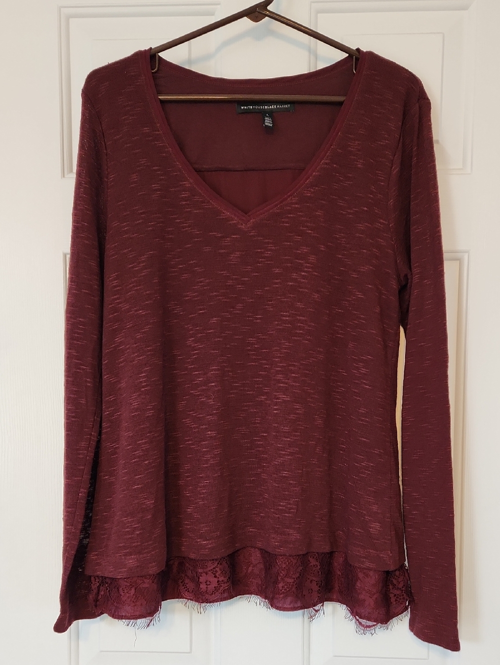 White House Black Market L Top